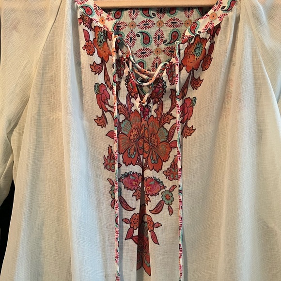 Figueroa Flower Blouse White Rayon/Polyester 3/4 Sleeve Boho Design White - Picture 3 of 8